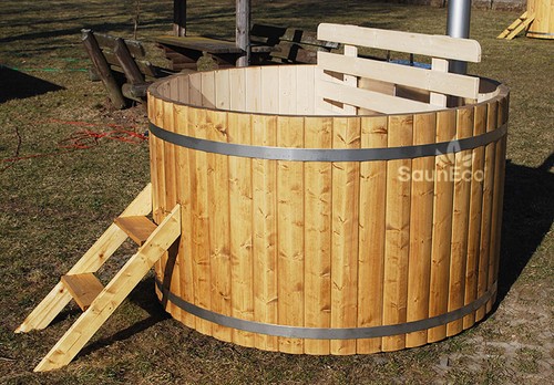 Wooden hot tub - hot,