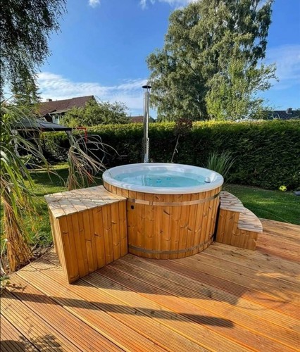Thermowood fibreglass hot - hot, tub